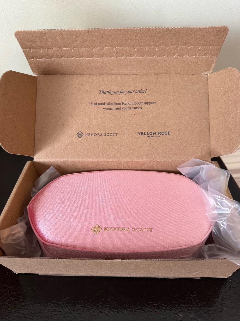 Kendra Scott Danielle Medium Jewelry Case in Pink NWT - Picture 2 of 9